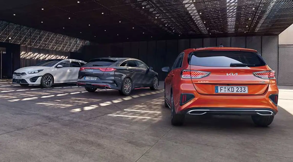 Kia Ceed Familiy mit Kia Ceed, Kia Ceed SW PHEV und Kia ProCeed