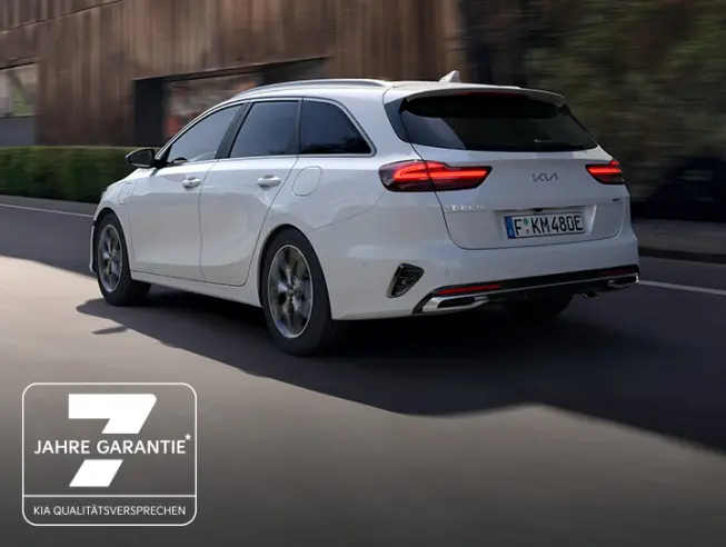 Kia Ceed Sportswagon Seitenansicht in grau vor Parklandschaft in Stadt